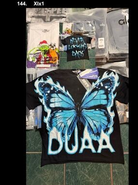 Black Short-Sleeve Butterfly Graphic Tee